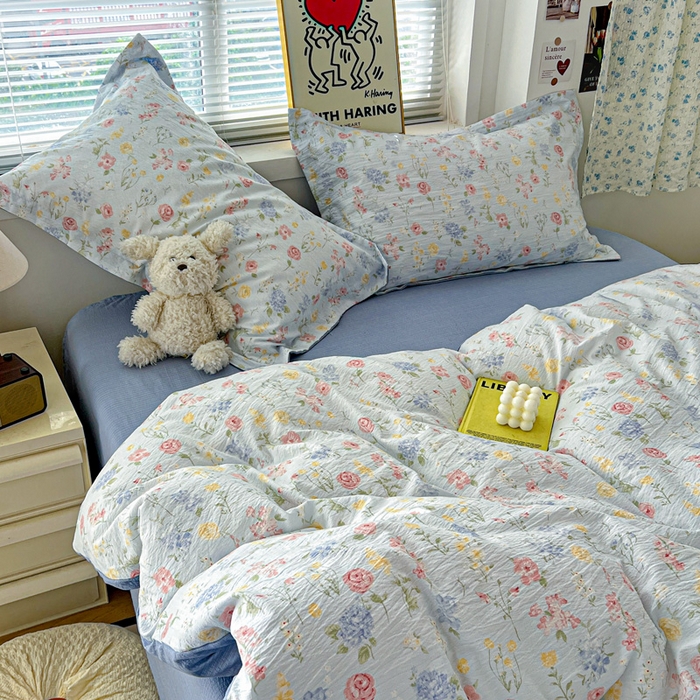 91家纺网 家纺一手货源 找家纺 一比一 2025新款古法水洗棉小布袋高克重云柔棉四件套 花海蓝