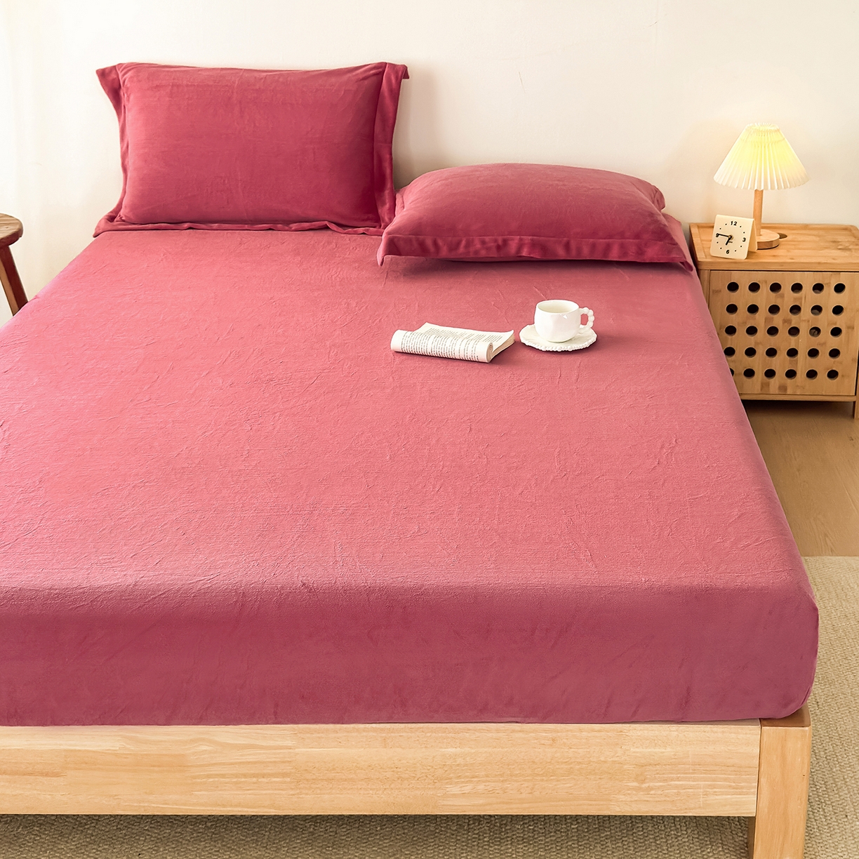 91家纺网 家纺一手货源 找家纺 （总）好阁家纺 支持定制2025新款200G牛奶绒纯色床笠