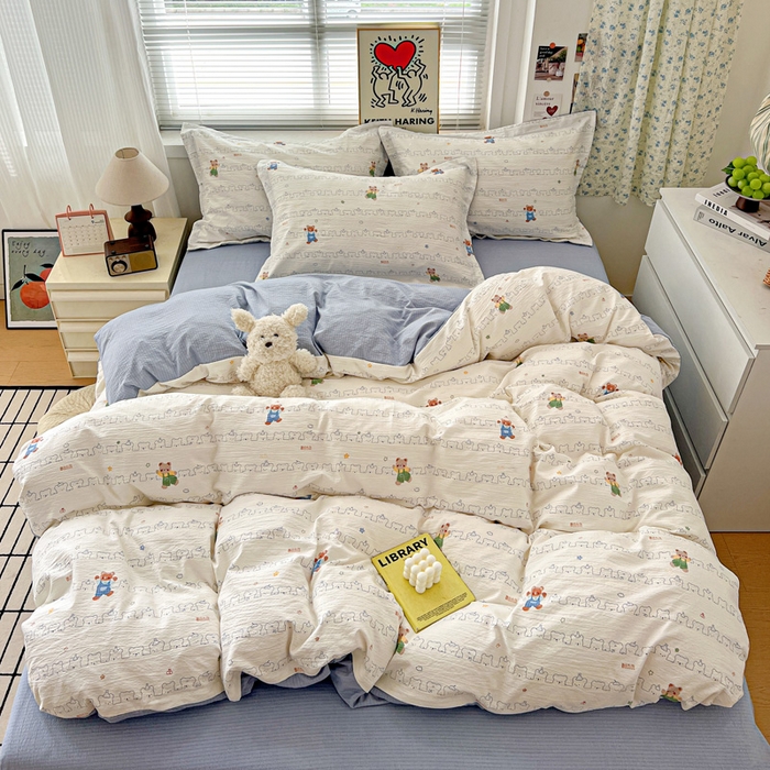 91家纺网 家纺一手货源 找家纺 一比一 2025新款古法水洗棉小布袋高克重云柔棉四件套 假日小熊