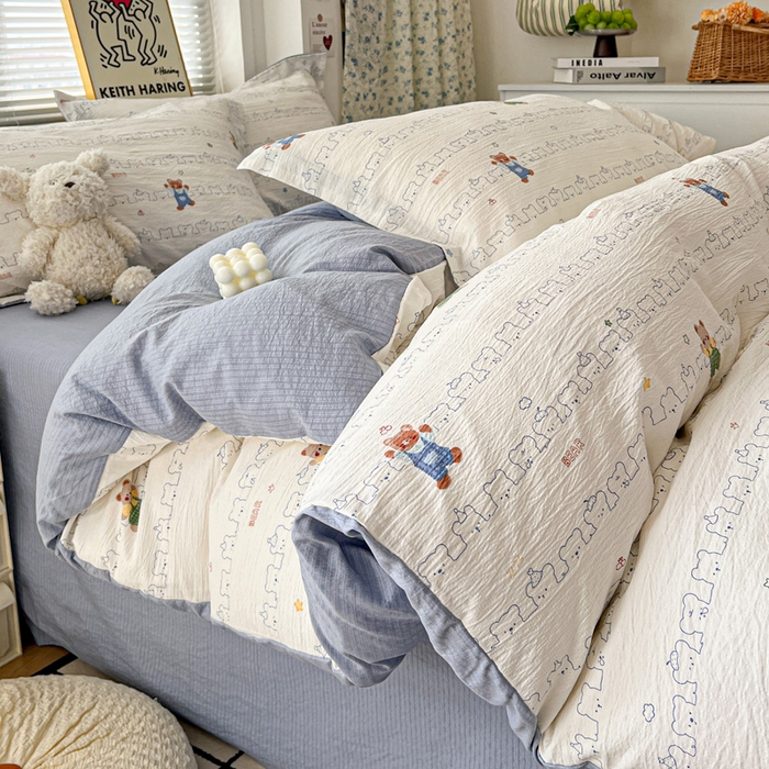 91家纺网 家纺一手货源 找家纺 一比一 2025新款古法水洗棉小布袋高克重云柔棉四件套 假日小熊