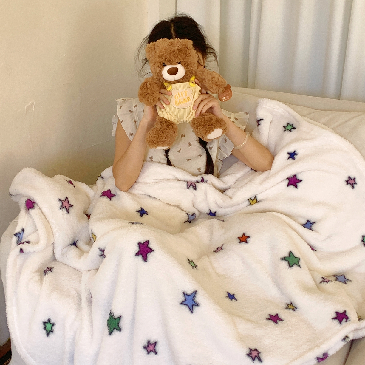 91家纺网 家纺一手货源 找家纺 桃喜 2025新款亲肤舒适摇粒绒毛毯 彩色星星