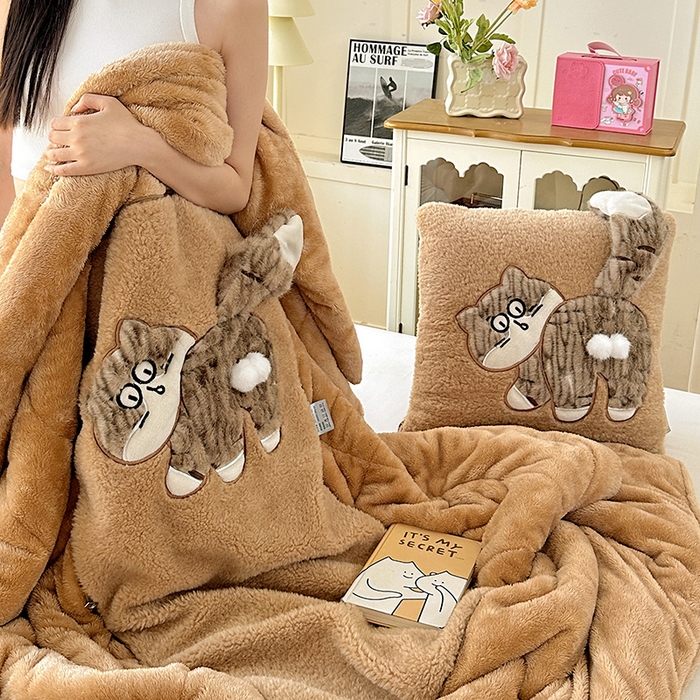 91家纺网 家纺一手货源 找家纺 （总）古本家居 2025新款蛋蛋猫抱枕被