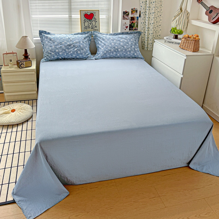 91家纺网 家纺一手货源 找家纺 一比一 2025新款古法水洗棉小布袋高克重云柔棉四件套  蓝爱心