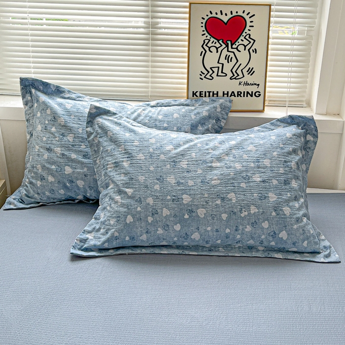 91家纺网 家纺一手货源 找家纺 一比一 2025新款古法水洗棉小布袋高克重云柔棉四件套  蓝爱心