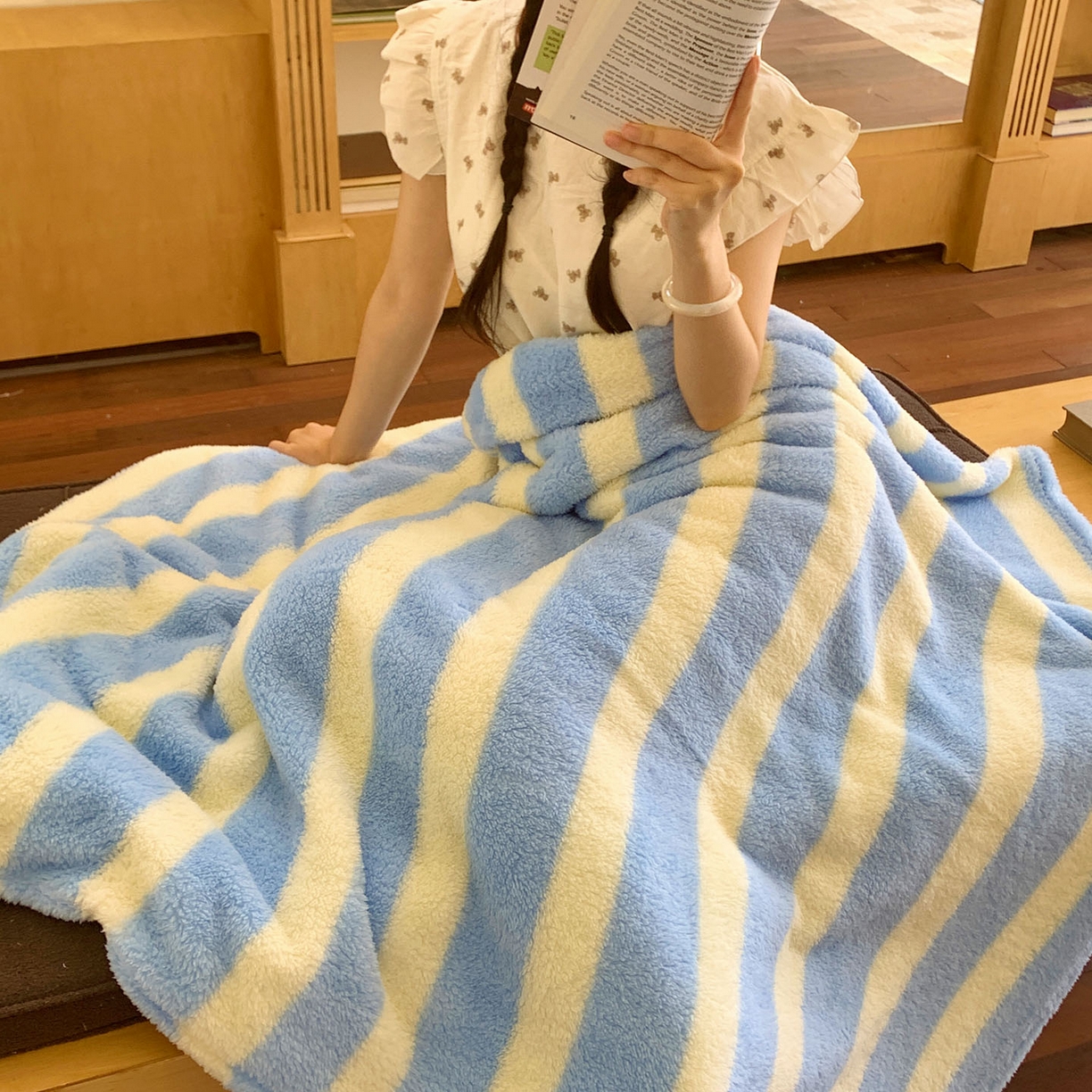 91家纺网 家纺一手货源 找家纺 桃喜 2025新款亲肤舒适摇粒绒毛毯 海盐苏打