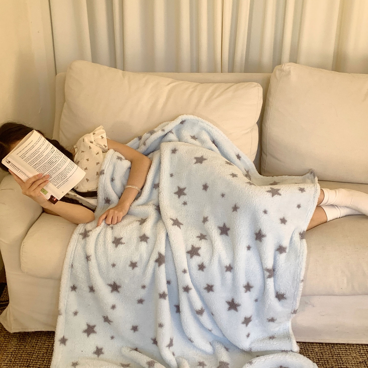 91家纺网 家纺一手货源 找家纺 桃喜 2025新款亲肤舒适摇粒绒毛毯 海盐星星