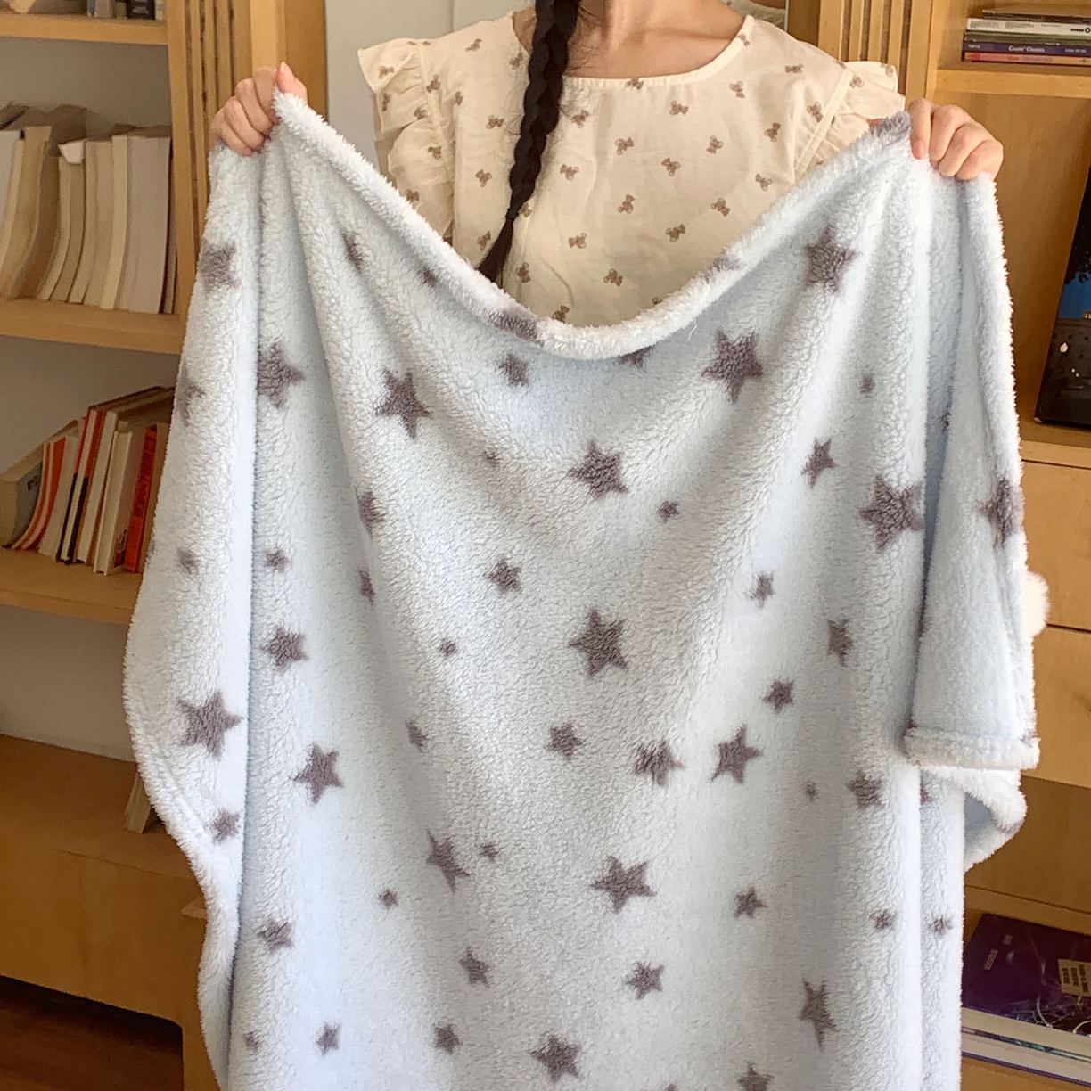 91家纺网 家纺一手货源 找家纺 桃喜 2025新款亲肤舒适摇粒绒毛毯 海盐星星