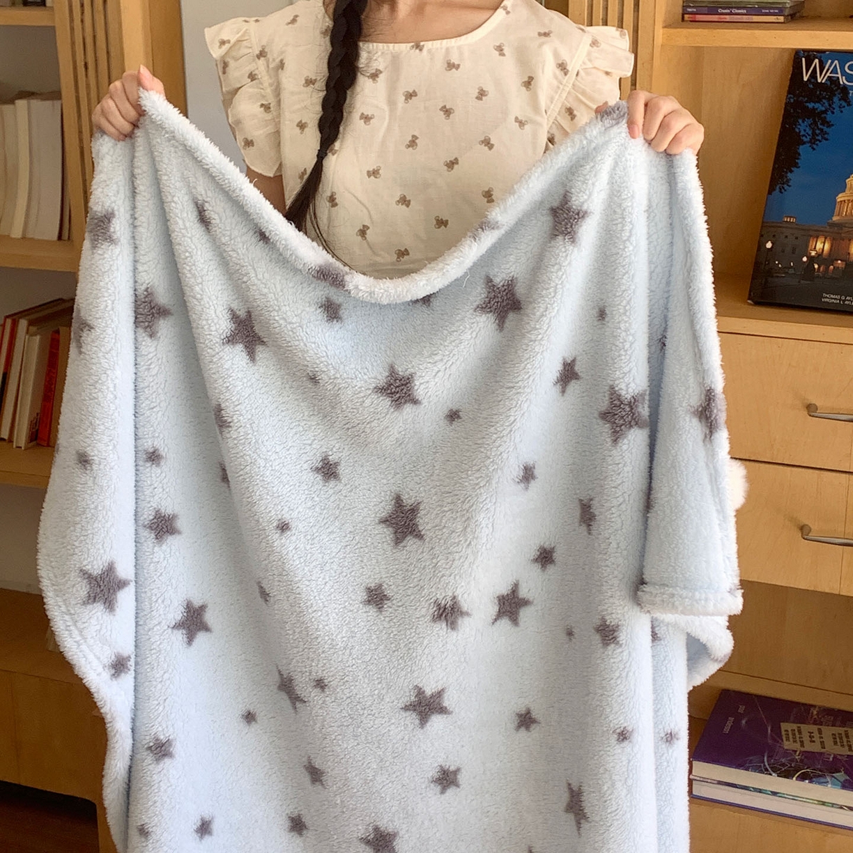 91家纺网 家纺一手货源 找家纺 桃喜 2025新款亲肤舒适摇粒绒毛毯 海盐星星