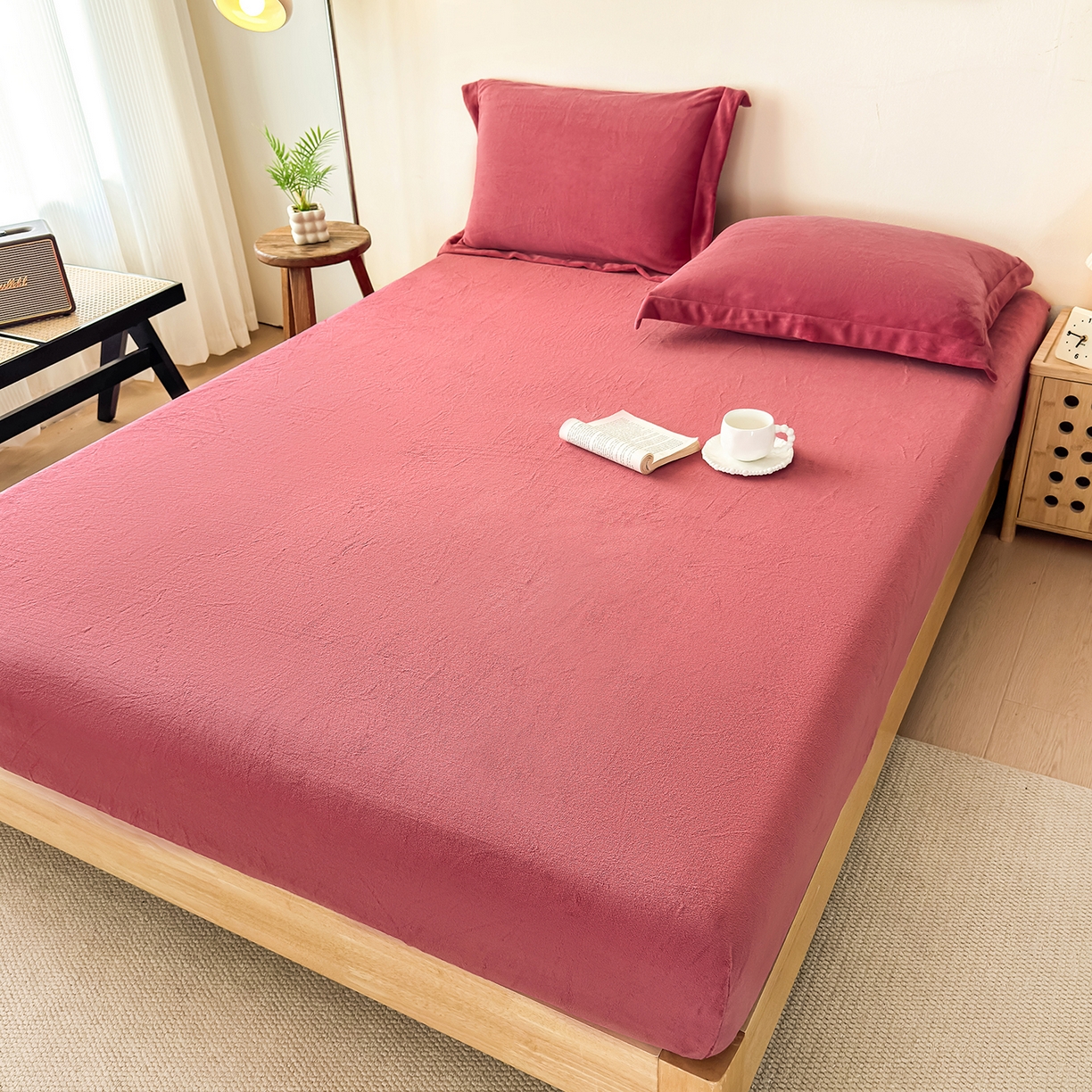 91家纺网 家纺一手货源 找家纺 好阁家纺 支持定制2025新款200G牛奶绒纯色床笠 豆沙