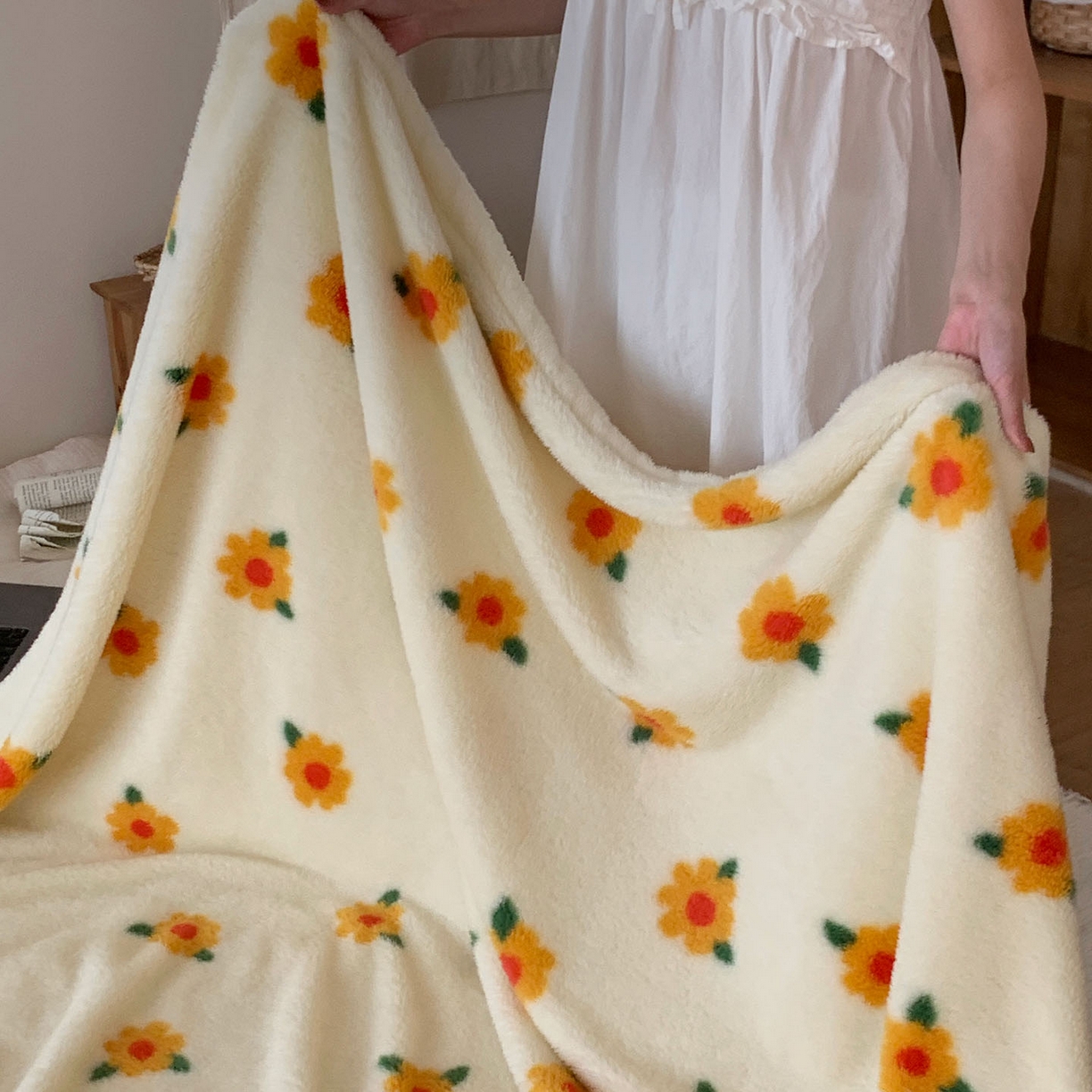 91家纺网 家纺一手货源 找家纺 桃喜 2025新款亲肤舒适摇粒绒毛毯 小黄花