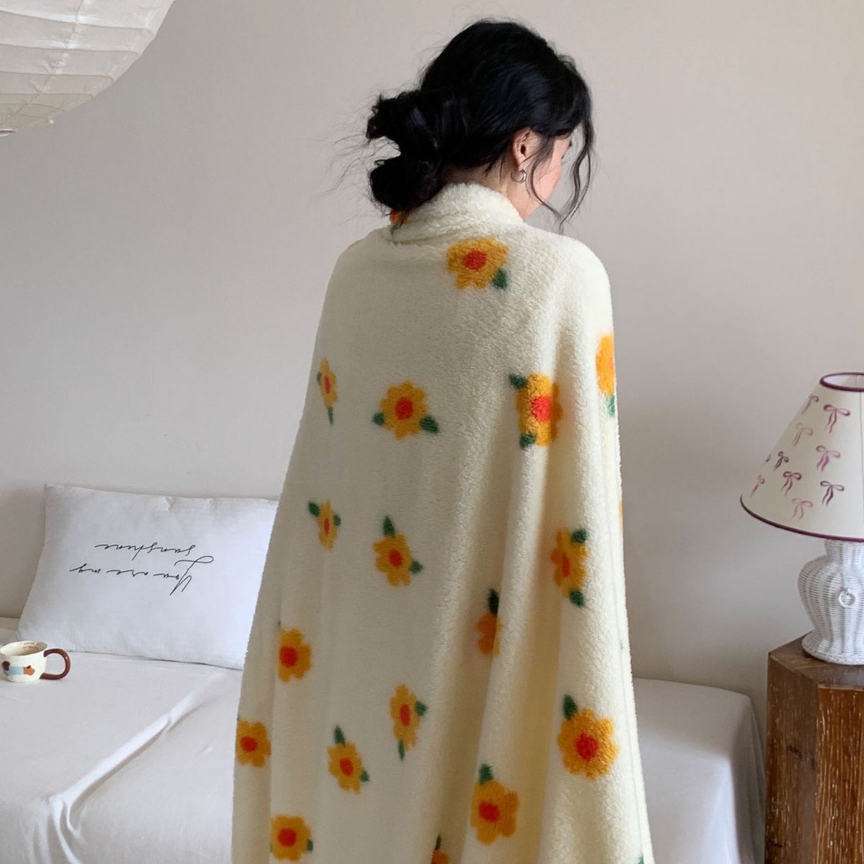 91家纺网 家纺一手货源 找家纺 桃喜 2025新款亲肤舒适摇粒绒毛毯 小黄花