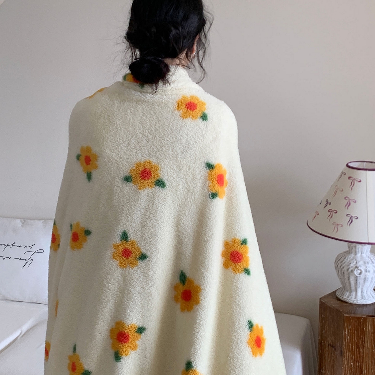 91家纺网 家纺一手货源 找家纺 桃喜 2025新款亲肤舒适摇粒绒毛毯 小黄花