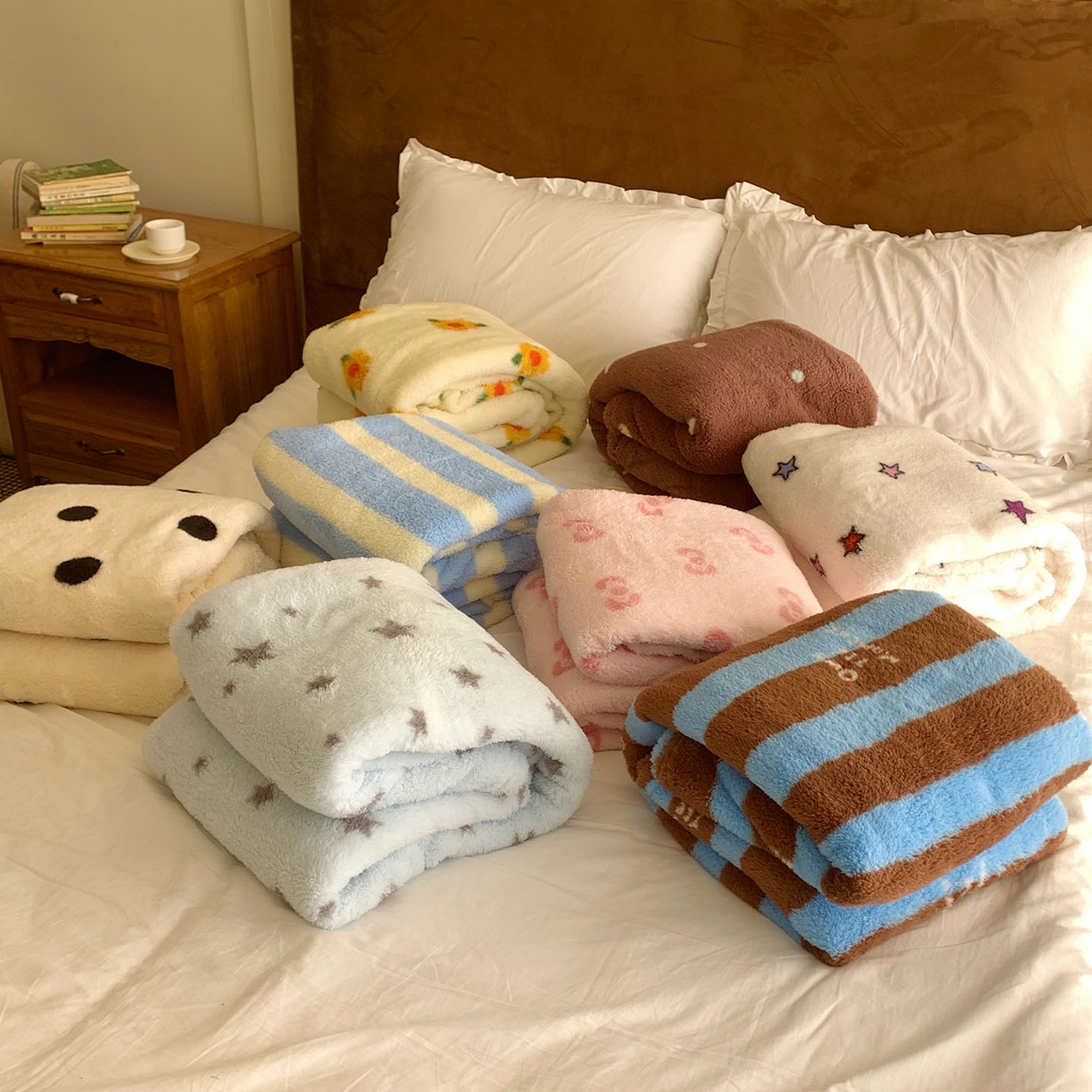 91家纺网 家纺一手货源 找家纺 桃喜 2025新款亲肤舒适摇粒绒毛毯 组合图