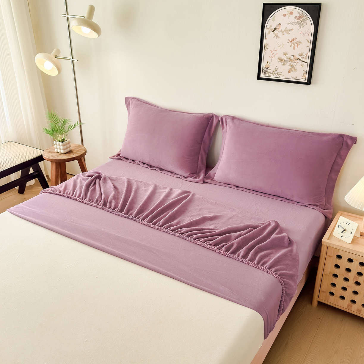 91家纺网 家纺一手货源 找家纺 好阁家纺 支持定制2025新款200G牛奶绒纯色床笠 粉紫