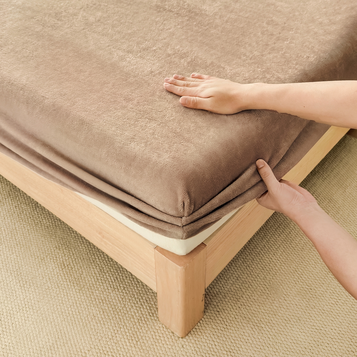 91家纺网 家纺一手货源 找家纺 好阁家纺 支持定制2025新款200G牛奶绒纯色床笠 卡其