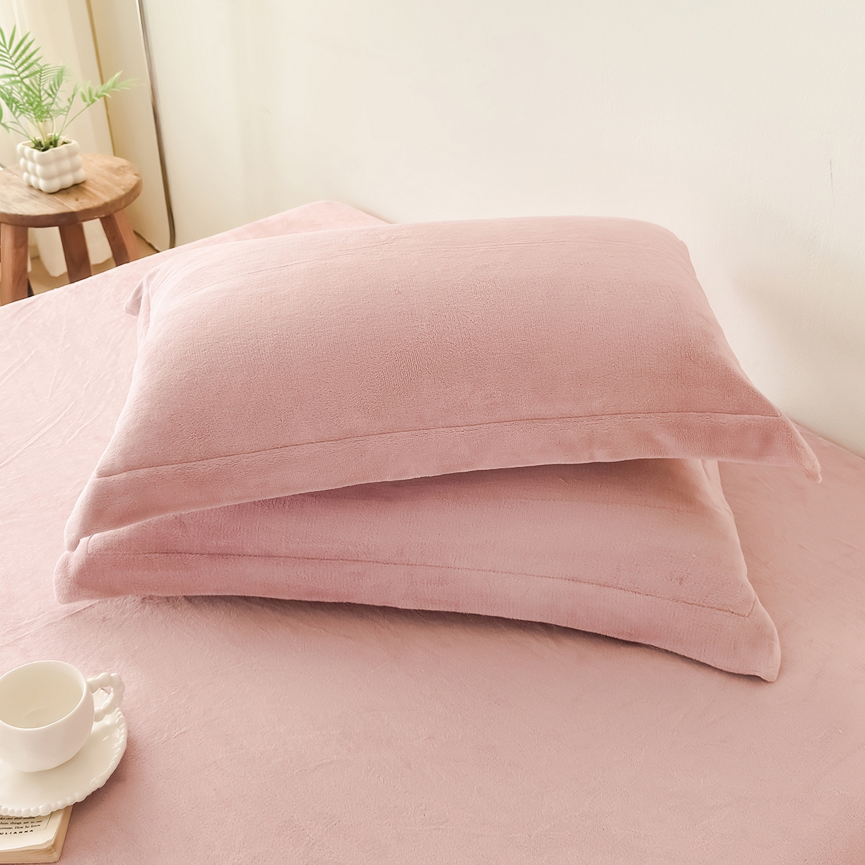 91家纺网 家纺一手货源 找家纺 好阁家纺 支持定制2025新款200G牛奶绒纯色床笠 湘妃粉