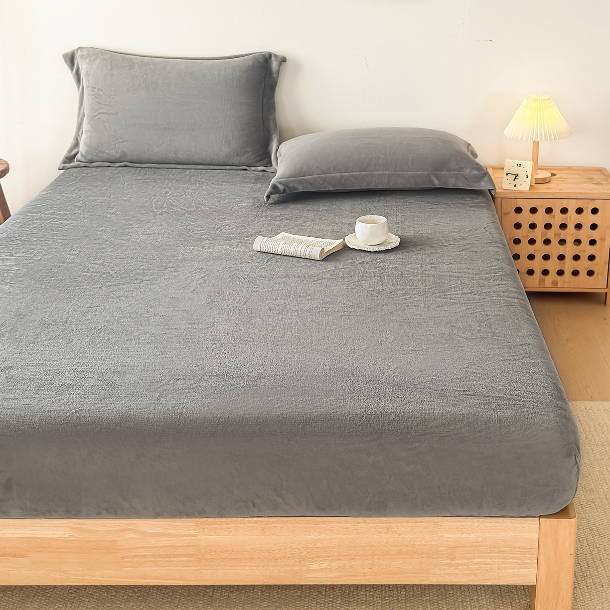 好阁家纺 支持定制2025新款200G牛奶绒纯色床笠 星空灰