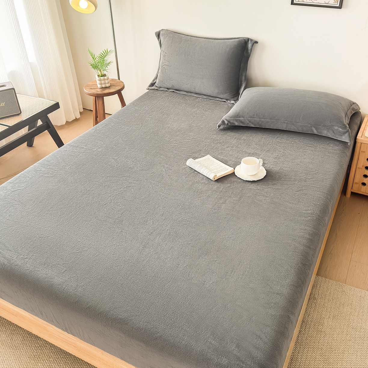 91家纺网 家纺一手货源 找家纺 好阁家纺 支持定制2025新款200G牛奶绒纯色床笠 星空灰