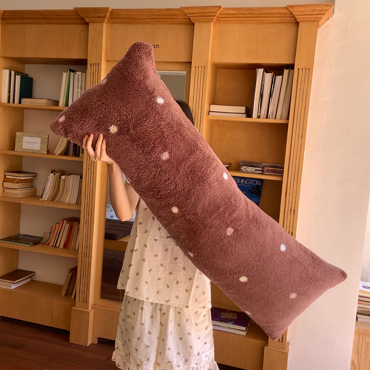 桃喜 2025新款舒适亲肤摇粒绒长抱枕 香草波点