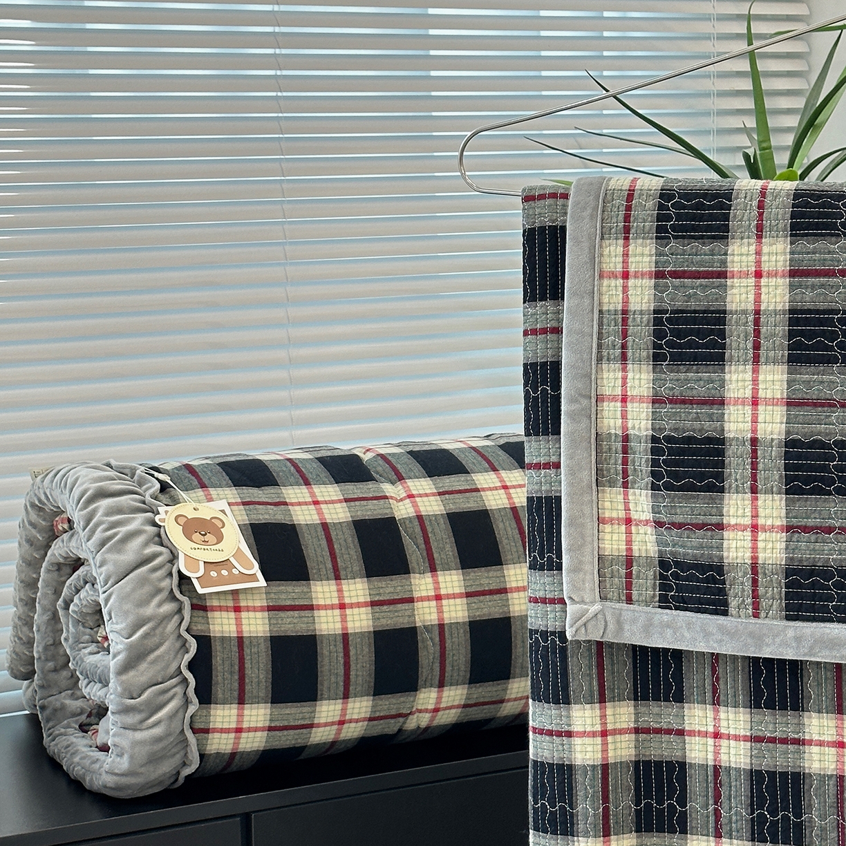 91家纺网 家纺一手货源 找家纺 （总）佰织鑫家居 2025新款全棉纯棉色织水洗棉加绒床盖豆豆被四件套