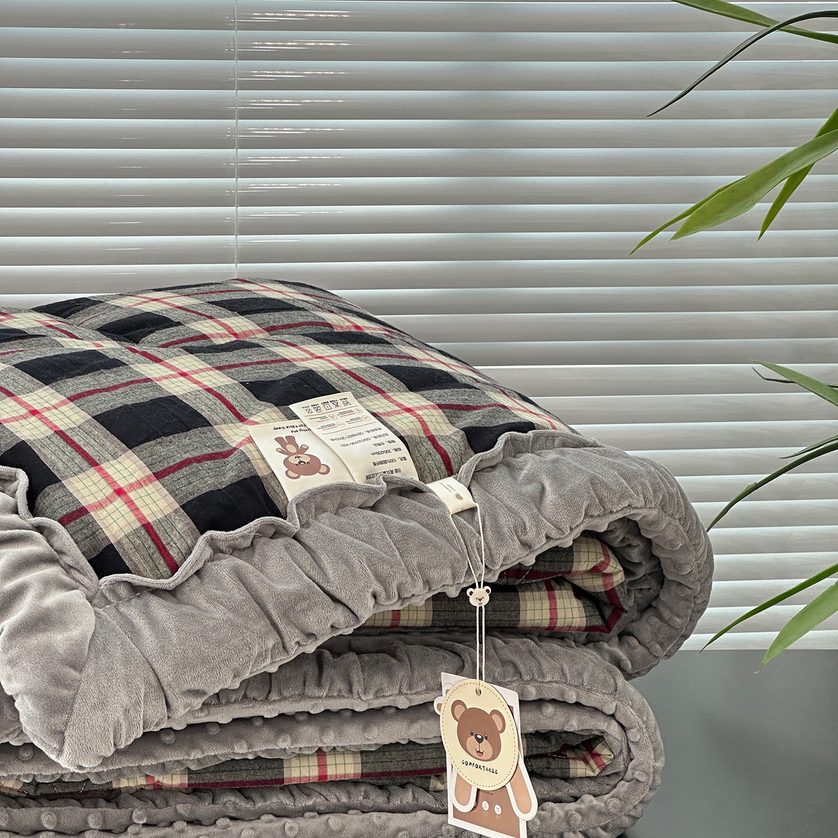 91家纺网 家纺一手货源 找家纺 （总）佰织鑫家居 2025新款全棉纯棉色织水洗棉加绒床盖豆豆被四件套