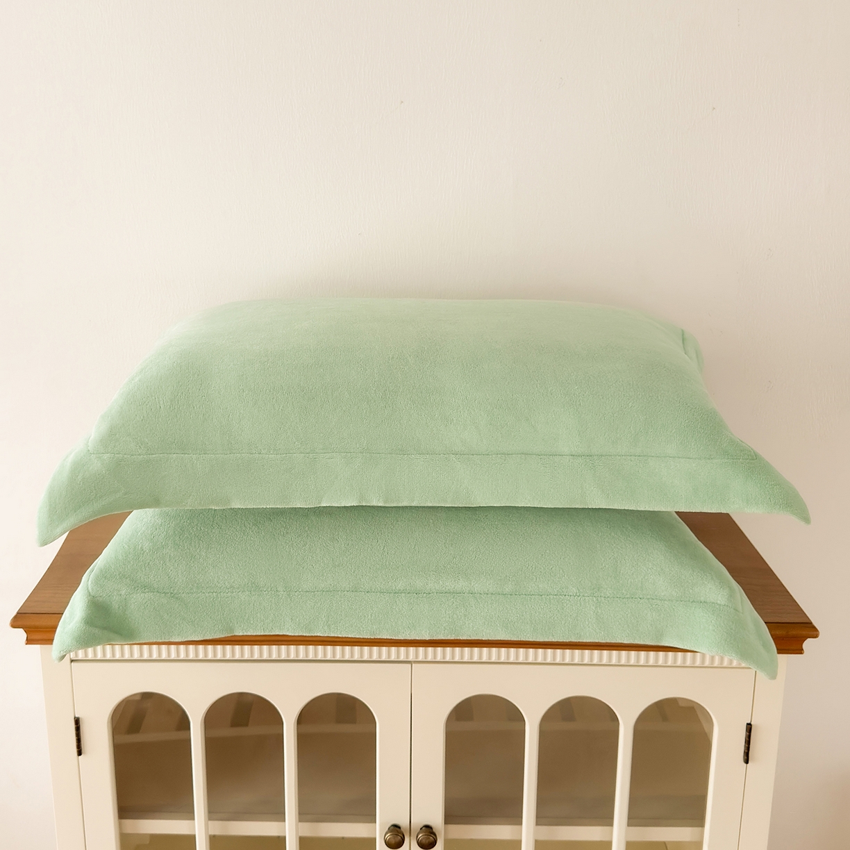 91家纺网 家纺一手货源 找家纺 （总）好阁家纺 2025新款200克牛奶绒纯色枕套