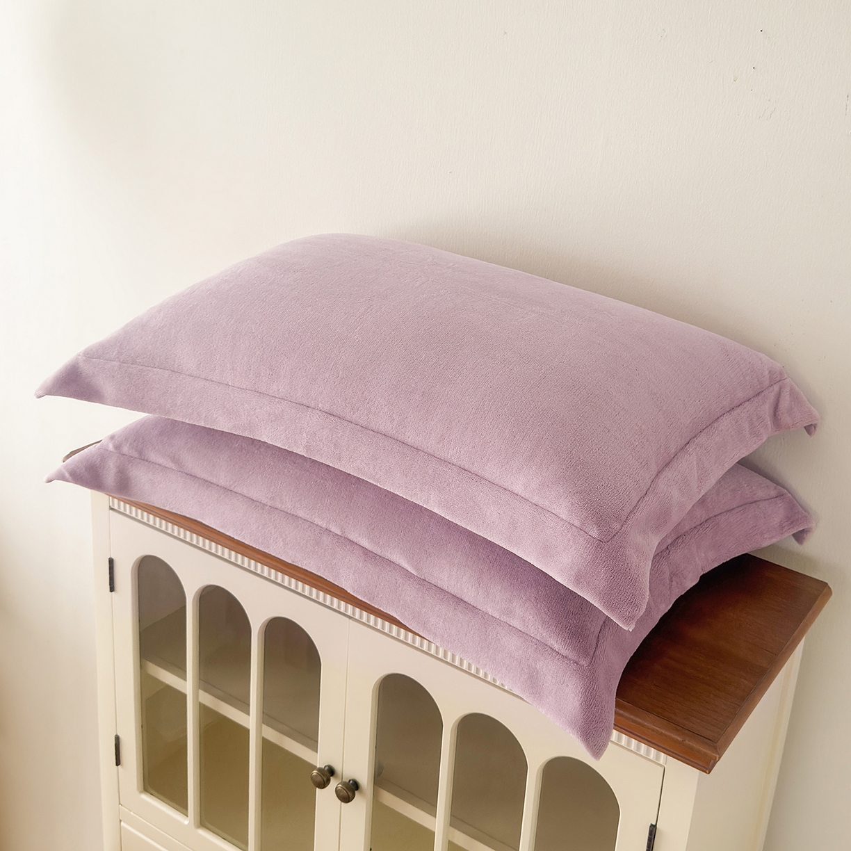 91家纺网 家纺一手货源 找家纺 （总）好阁家纺 2025新款200克牛奶绒纯色枕套