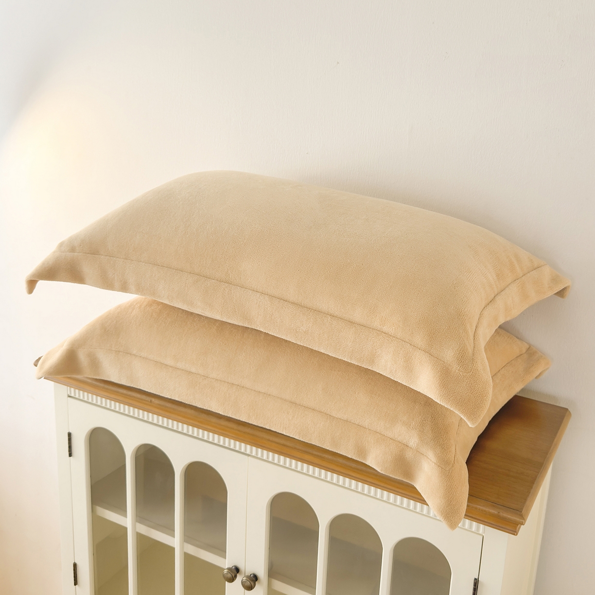 好阁家纺 2025新款200克牛奶绒纯色枕套 茶棕