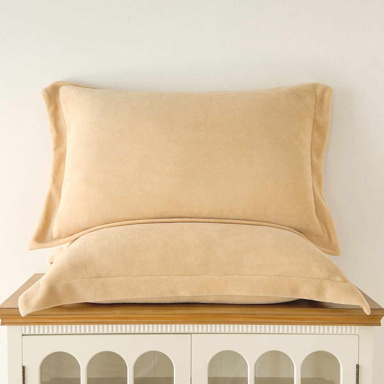 91家纺网 家纺一手货源 找家纺 好阁家纺 2025新款200克牛奶绒纯色枕套 茶棕