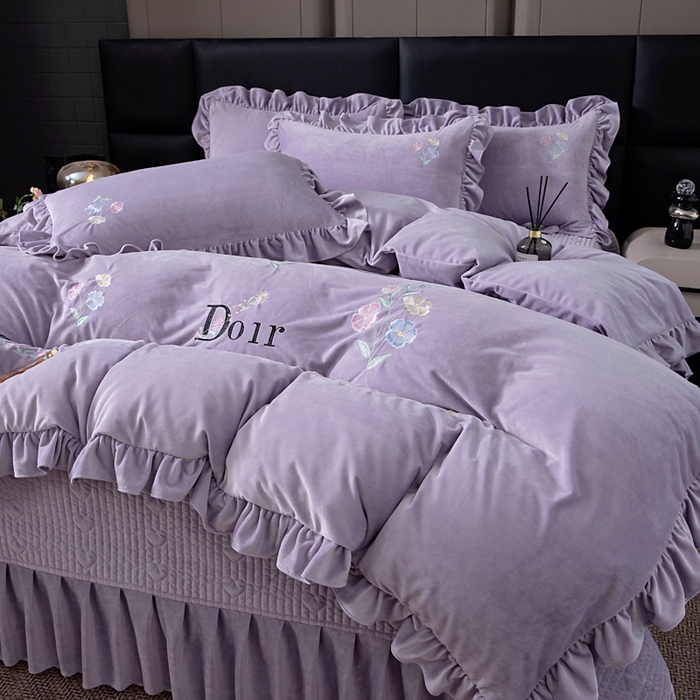 91家纺网 家纺一手货源 找家纺 畅畅家纺 2025新款宝宝绒绣花床盖四件套婴儿绒纯色牛奶绒四件套 紫色