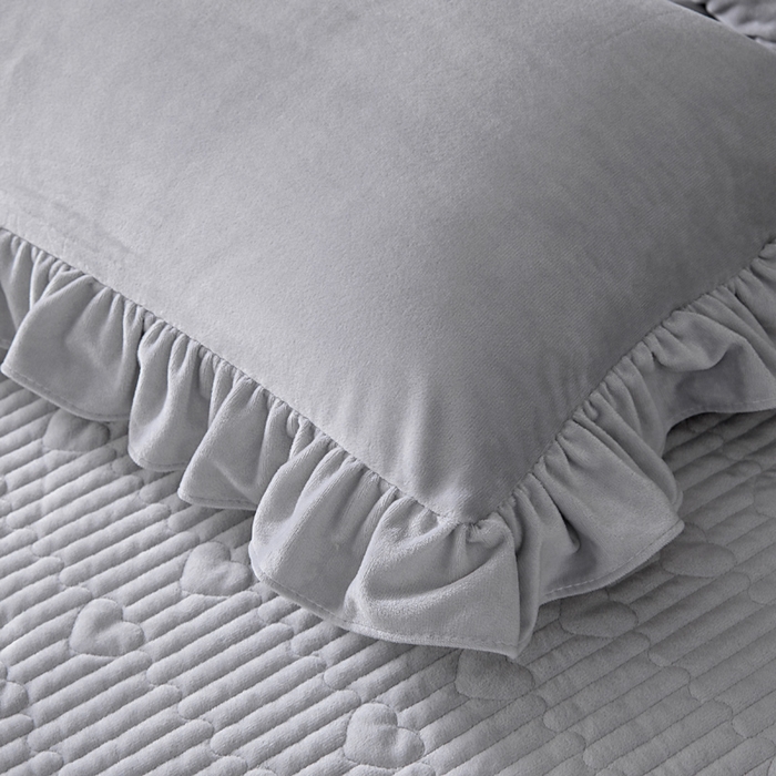 91家纺网 家纺一手货源 找家纺 畅畅家纺 2025新款宝宝绒绣花床盖四件套婴儿绒纯色牛奶绒四件套 灰色