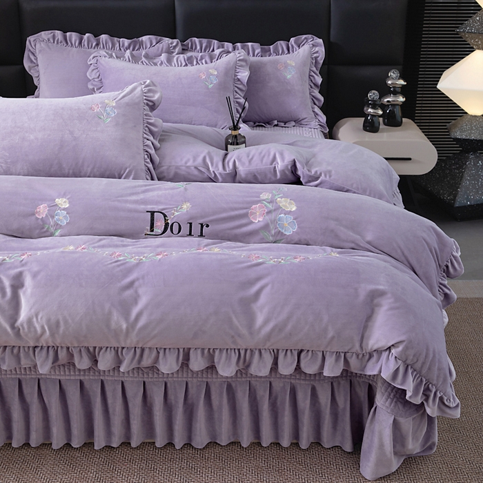 91家纺网 家纺一手货源 找家纺 畅畅家纺 2025新款宝宝绒绣花床盖四件套婴儿绒纯色牛奶绒四件套 紫色