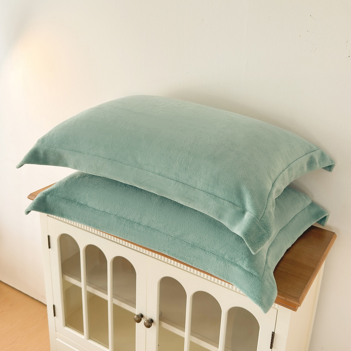 好阁家纺 2025新款200克牛奶绒纯色枕套 豆绿