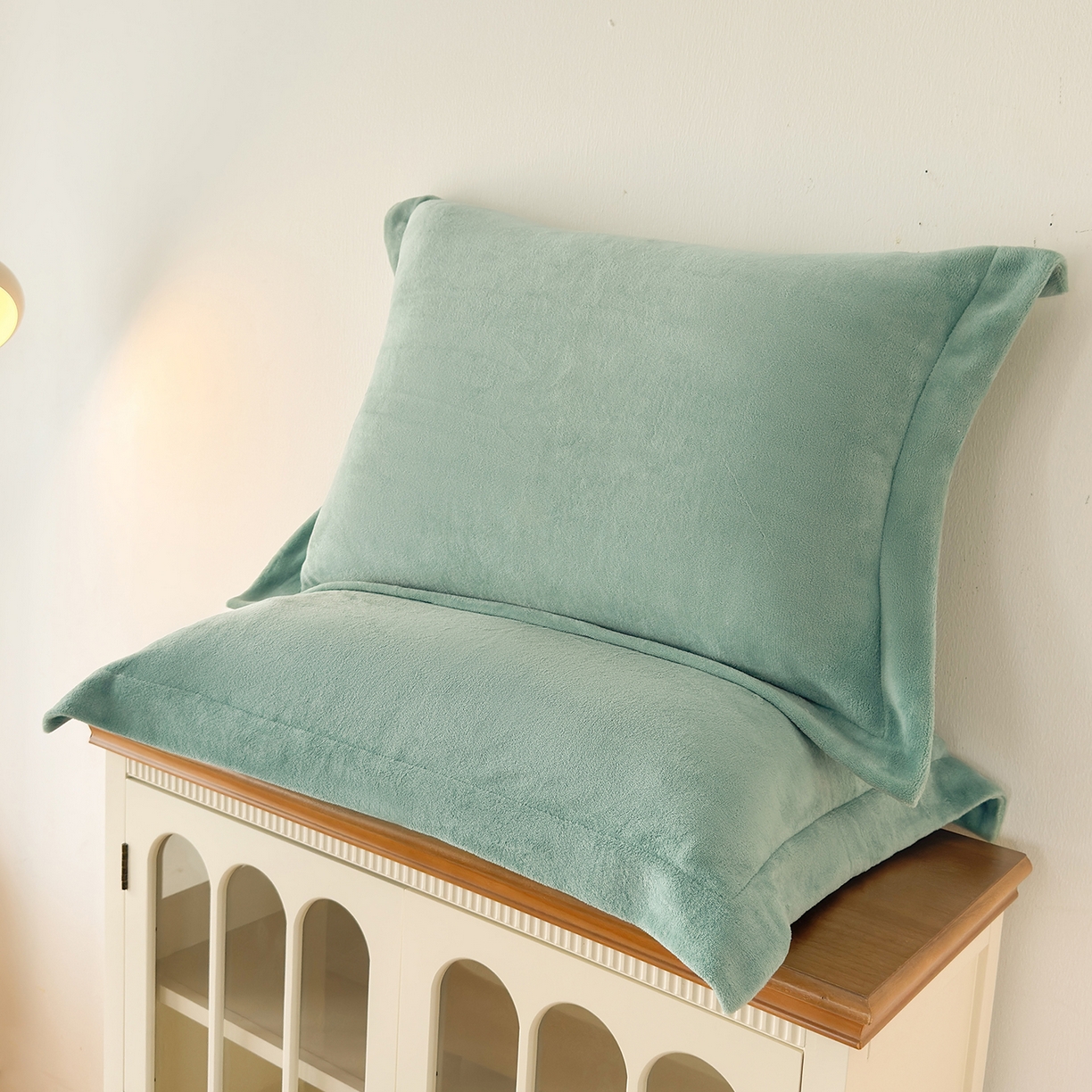 91家纺网 家纺一手货源 找家纺 好阁家纺 2025新款200克牛奶绒纯色枕套 豆绿