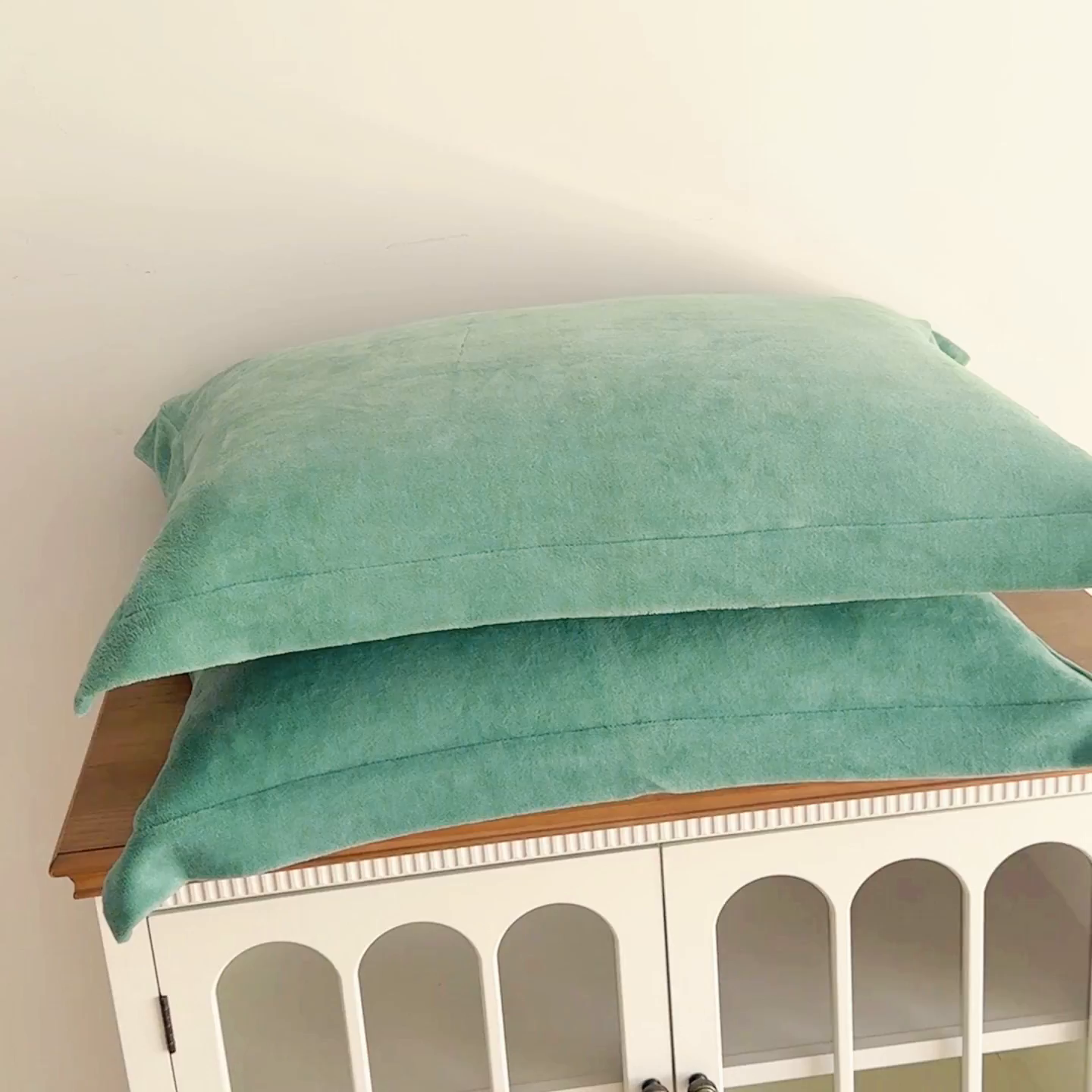 91家纺网 家纺一手货源 找家纺 好阁家纺 2025新款200克牛奶绒纯色枕套 豆绿