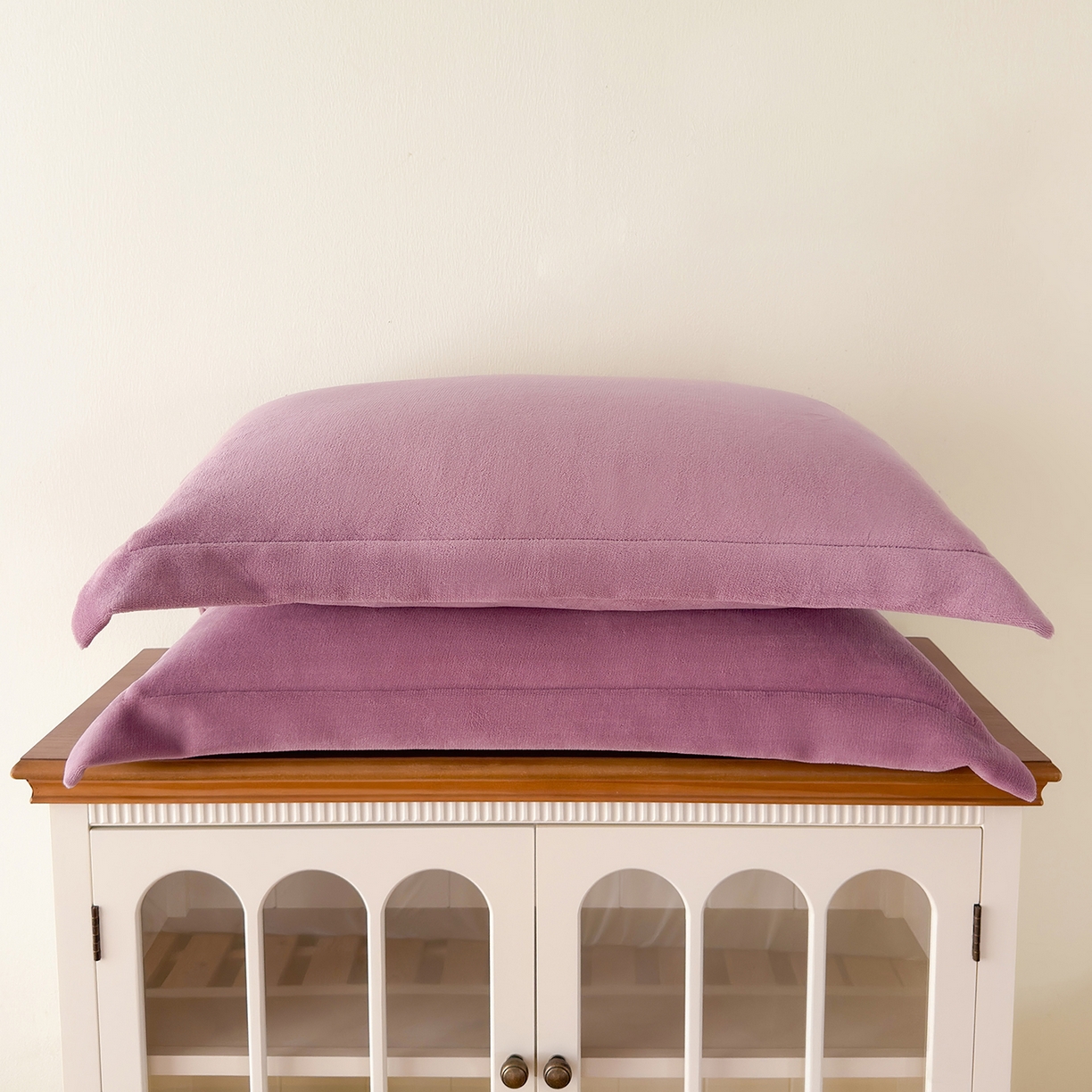 91家纺网 家纺一手货源 找家纺 好阁家纺 2025新款200克牛奶绒纯色枕套 粉紫