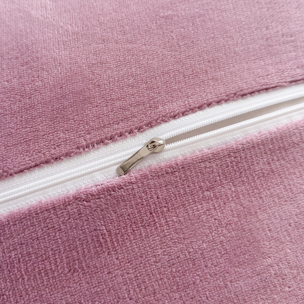 91家纺网 家纺一手货源 找家纺 好阁家纺 2025新款200克牛奶绒纯色枕套 粉紫