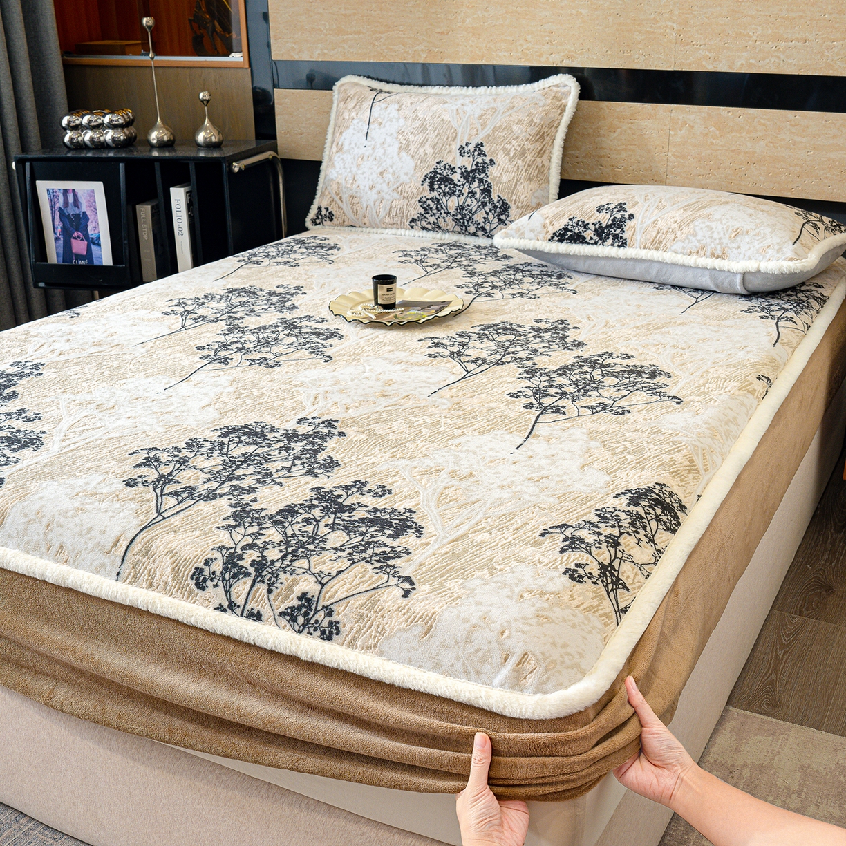 91家纺网 家纺一手货源 找家纺 （总）ME/ERA HOME寐时代 2025新款牛奶绒雕花兔毛绒包边床笠