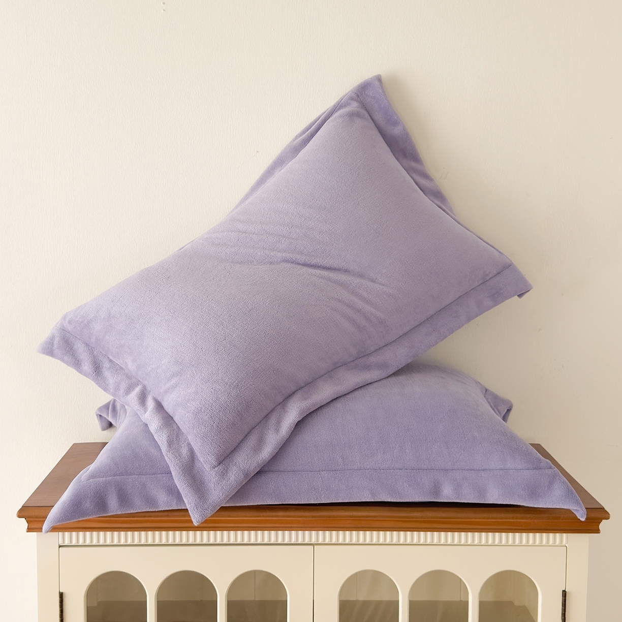 91家纺网 家纺一手货源 找家纺 好阁家纺 2025新款200克牛奶绒纯色枕套 葡萄紫