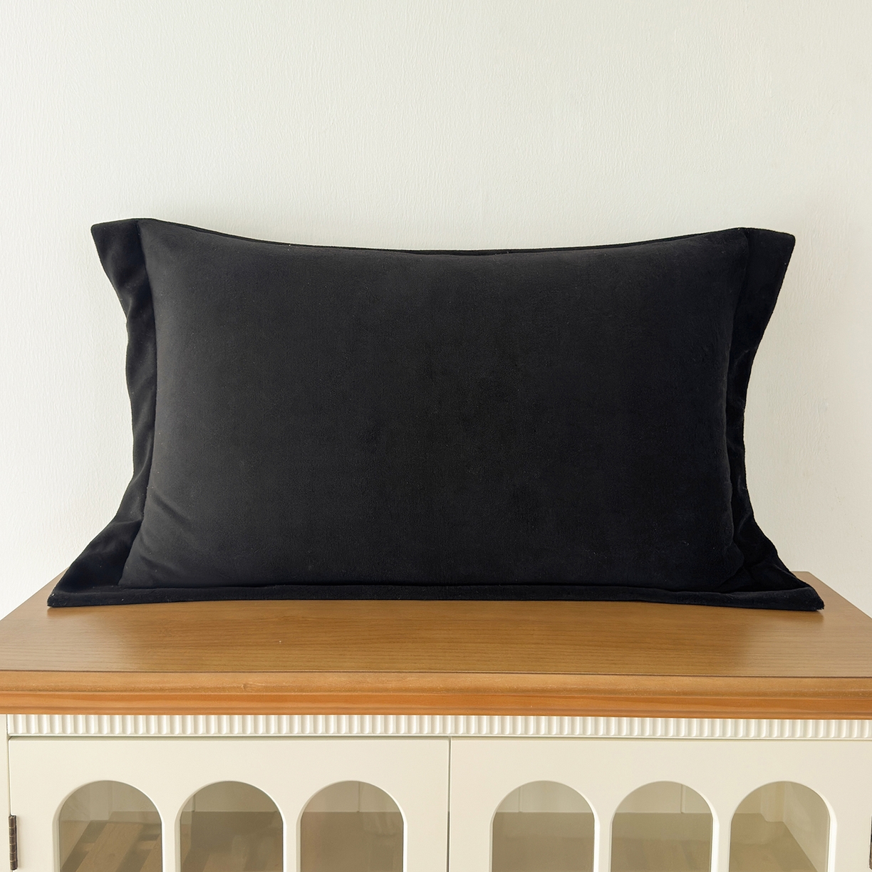 91家纺网 家纺一手货源 找家纺 好阁家纺 2025新款200克牛奶绒纯色枕套 石墨