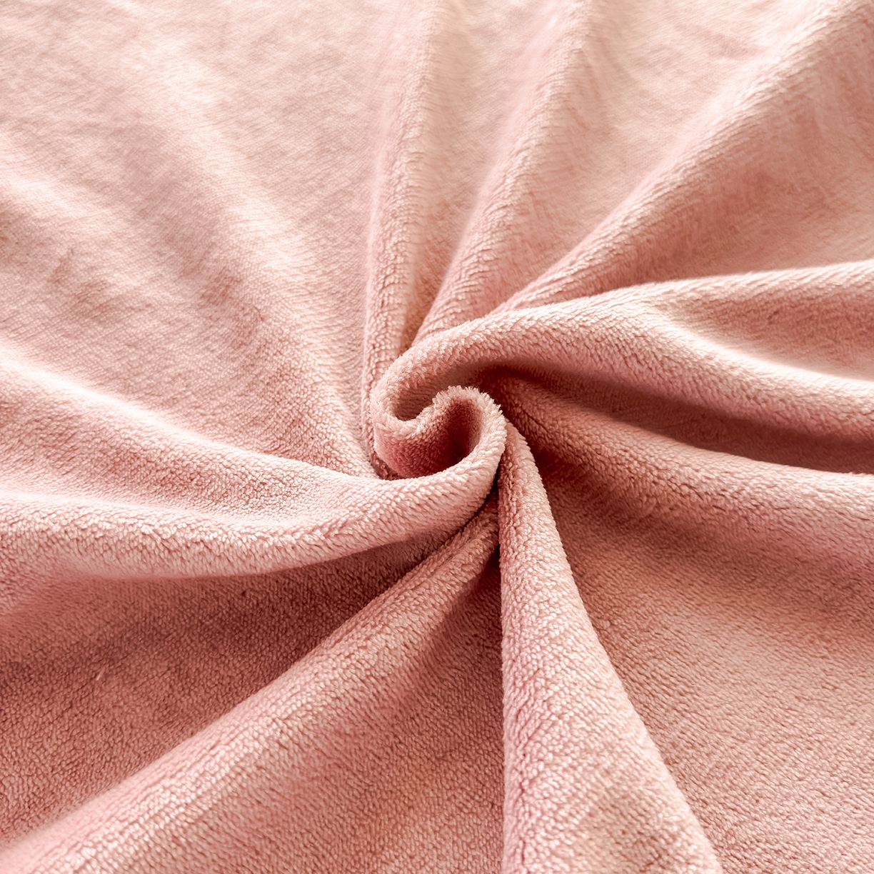 91家纺网 家纺一手货源 找家纺 好阁家纺 2025新款200克牛奶绒纯色枕套 湘妃粉