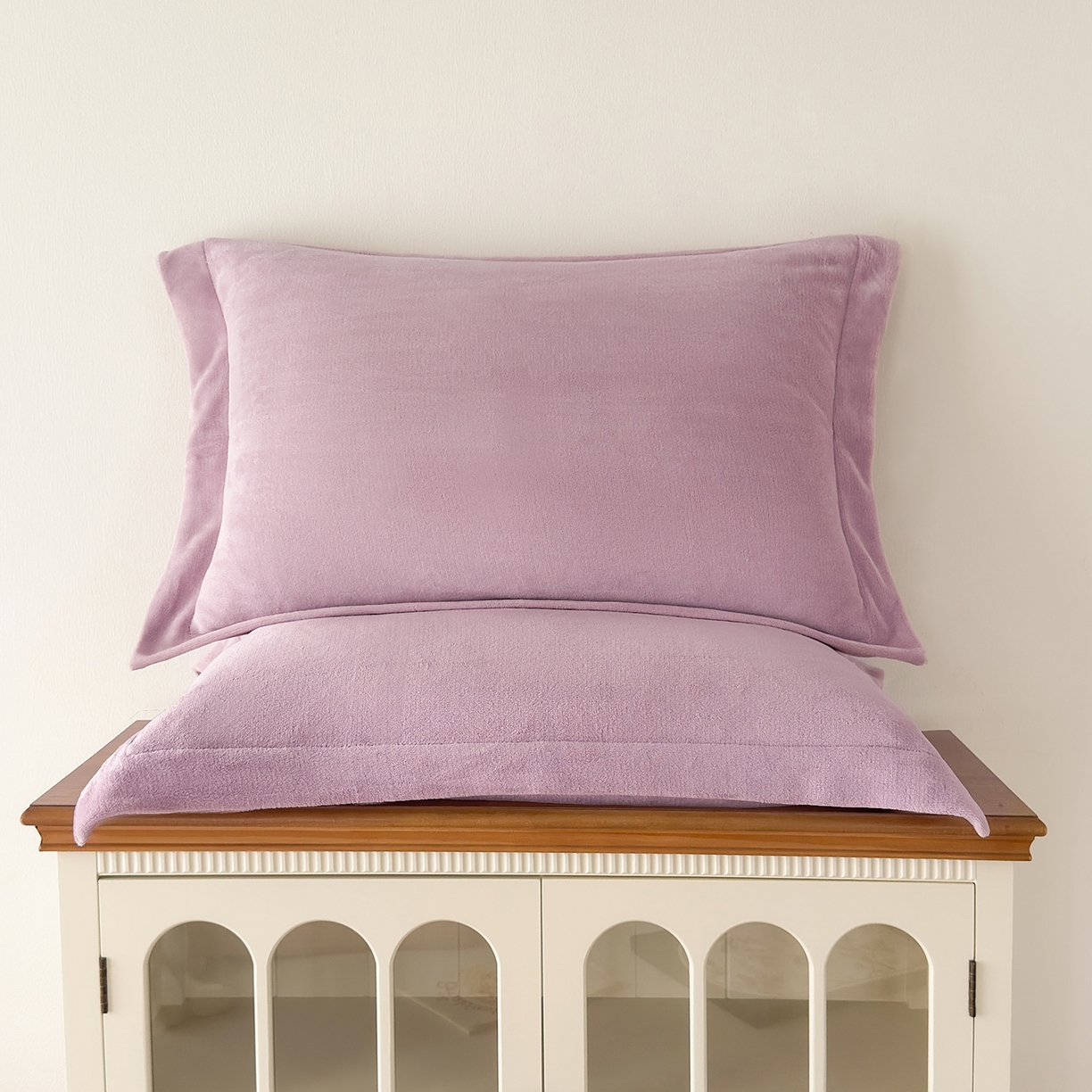 91家纺网 家纺一手货源 找家纺 好阁家纺 2025新款200克牛奶绒纯色枕套 芋泥紫