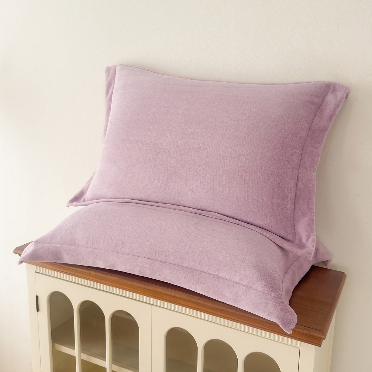 91家纺网 家纺一手货源 找家纺 好阁家纺 2025新款200克牛奶绒纯色枕套 芋泥紫