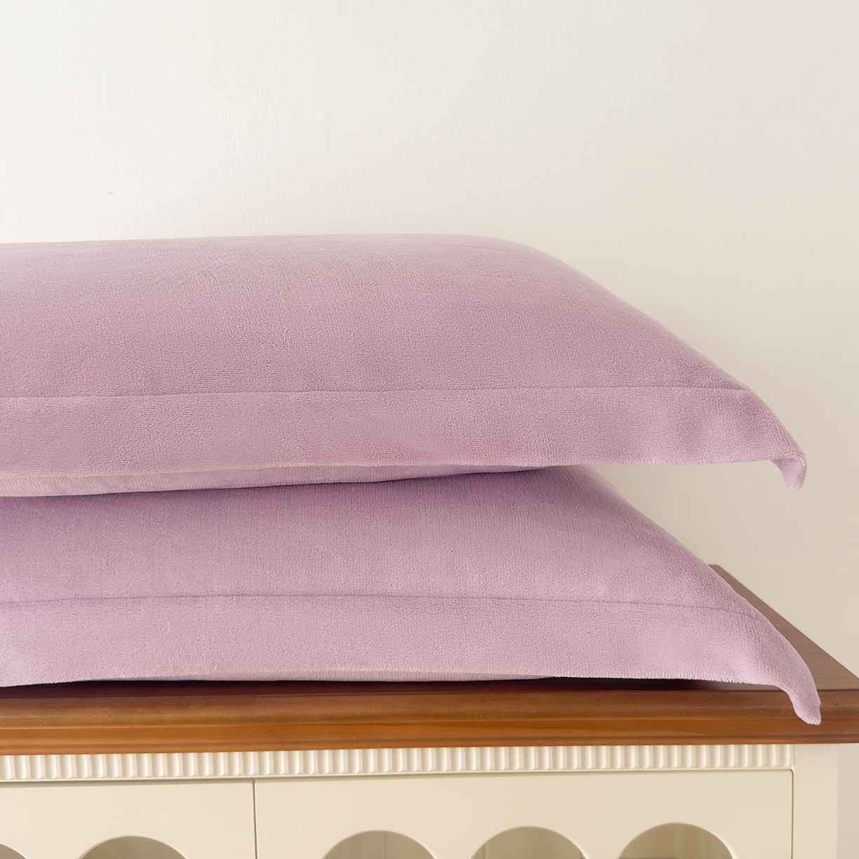 91家纺网 家纺一手货源 找家纺 好阁家纺 2025新款200克牛奶绒纯色枕套 芋泥紫