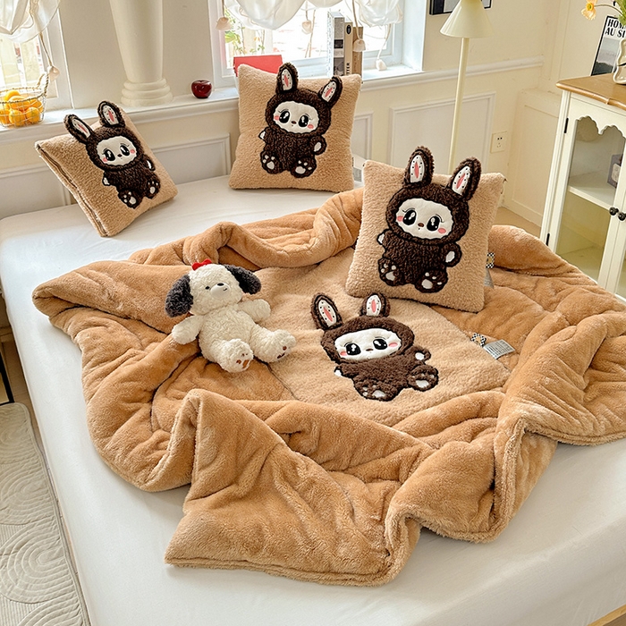 91家纺网 家纺一手货源 找家纺 古本家居 2025新款圆滚滚抱枕被 圆滚滚驼