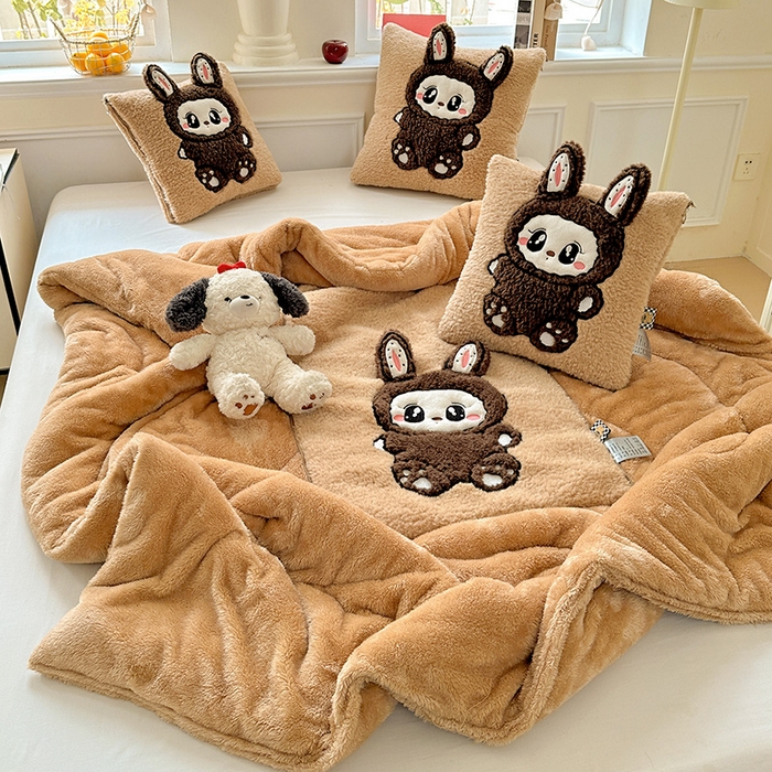 91家纺网 家纺一手货源 找家纺 古本家居 2025新款圆滚滚抱枕被 圆滚滚驼