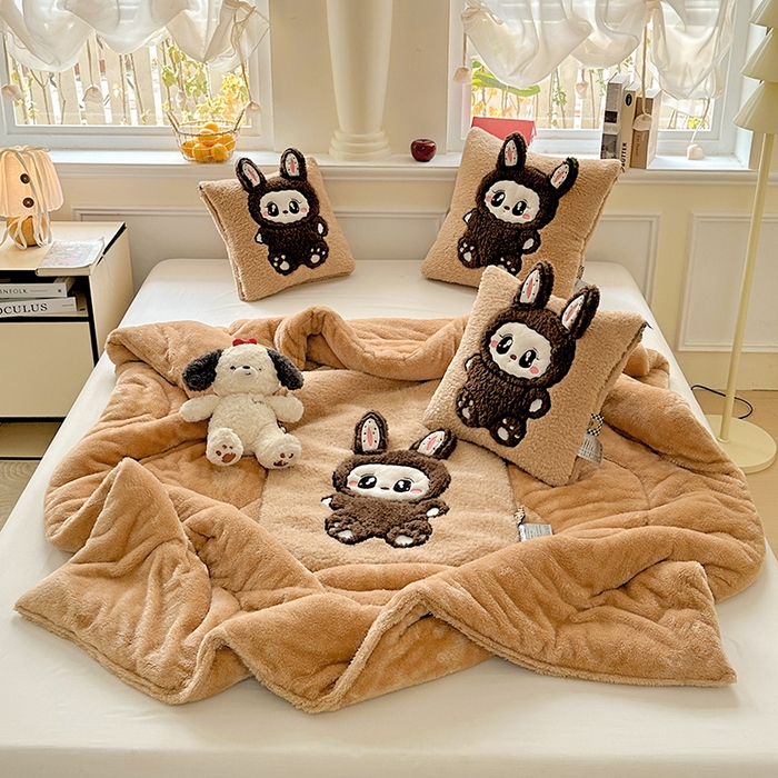 91家纺网 家纺一手货源 找家纺 古本家居 2025新款圆滚滚抱枕被 圆滚滚驼