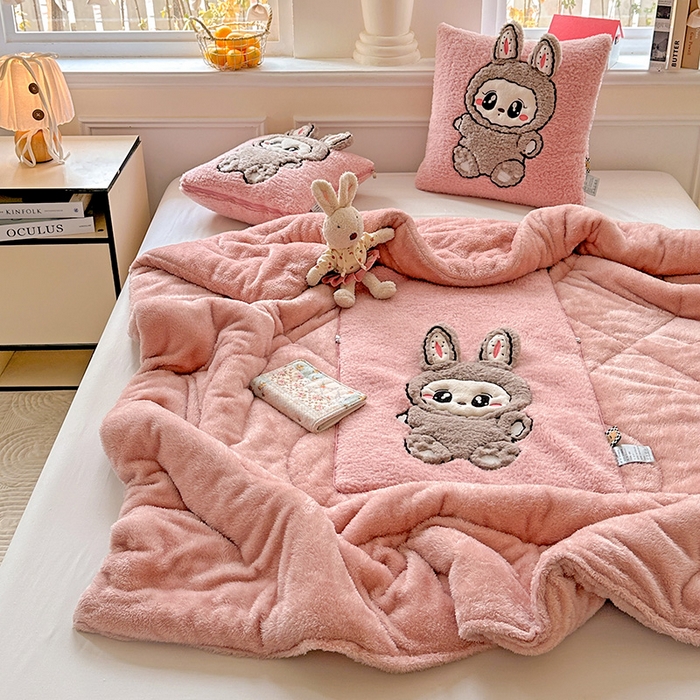 91家纺网 家纺一手货源 找家纺 古本家居 2025新款圆滚滚抱枕被 圆滚滚粉