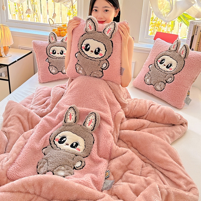 91家纺网 家纺一手货源 找家纺 古本家居 2025新款圆滚滚抱枕被 圆滚滚粉