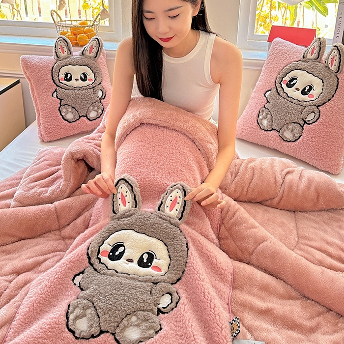 91家纺网 家纺一手货源 找家纺 古本家居 2025新款圆滚滚抱枕被 圆滚滚粉